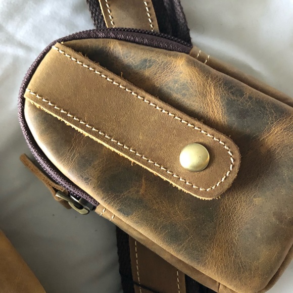 Crossbody Bag - Picture 3 of 4